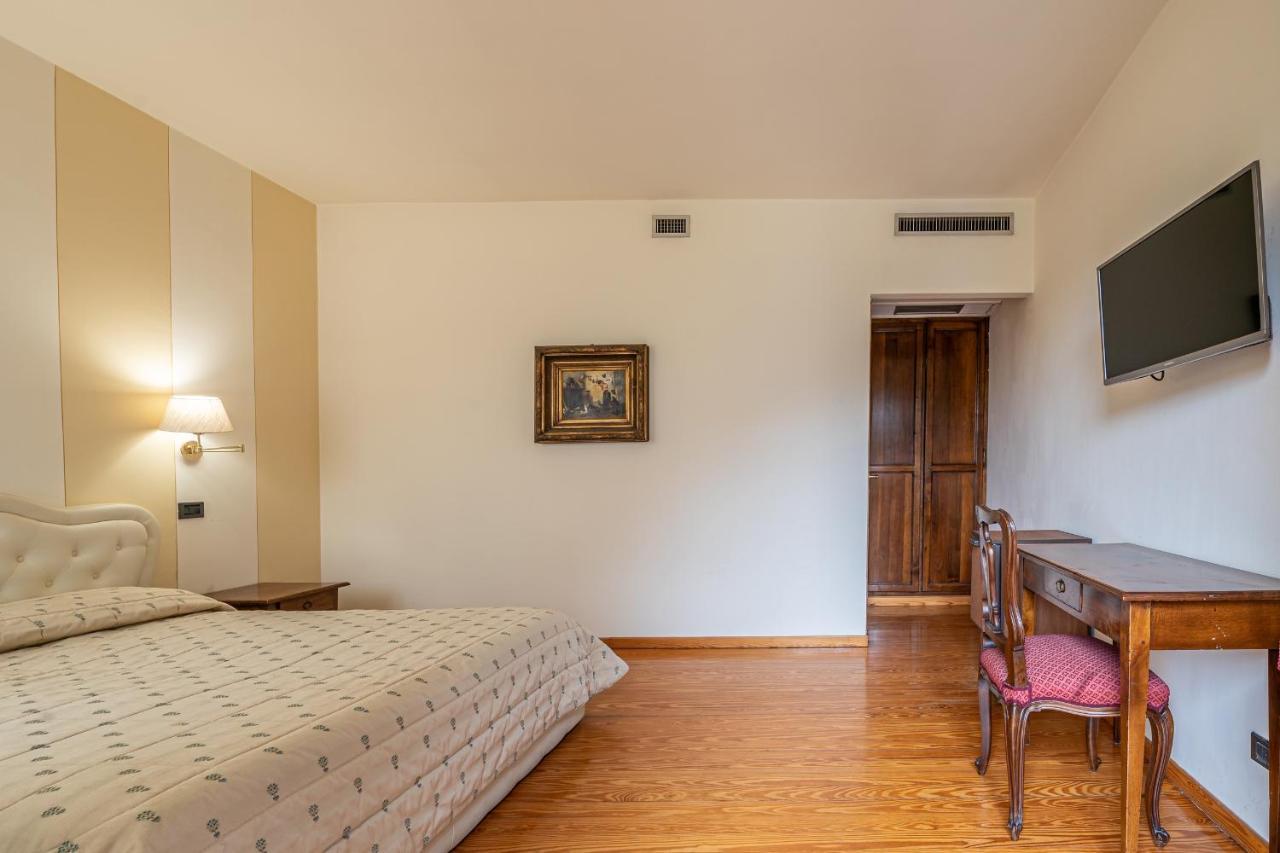 Locanda La Posta Cavour Zewnętrze zdjęcie
