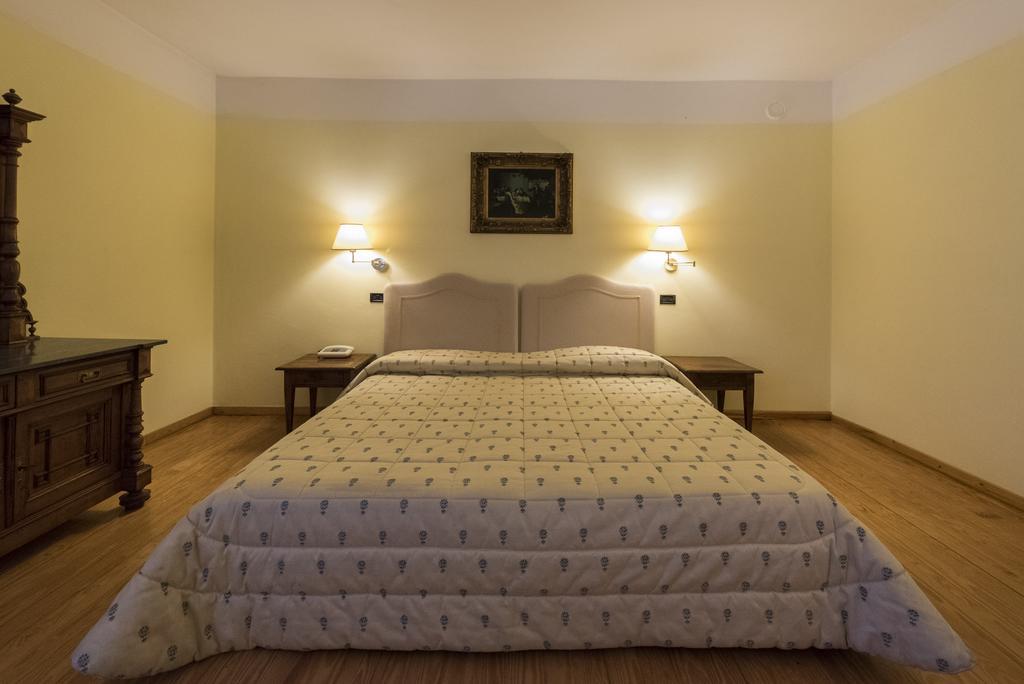 Locanda La Posta Cavour Zewnętrze zdjęcie